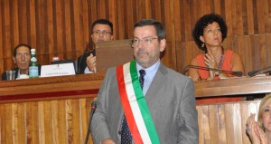 Il sindaco Mimmo Consales