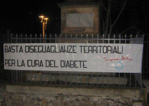 Lo striscione comparso presso l'ospedale di Ceglie