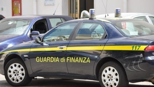 gdf guardia di finanza fiamme gialle