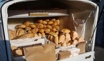 furgoncino consegna pane