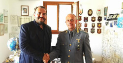 L'onorevole Ciracì con il primo dirigente della Forestale Ruggiero Capone
