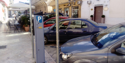 parcheggi a pagamento strisce blu parcometro parchimetro ausiliari del traffico 4