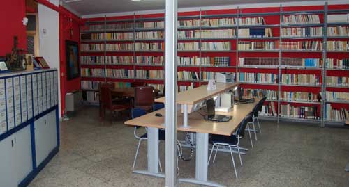 L'attuale collocazione della biblioteca comunale "De pace - Lombardi"