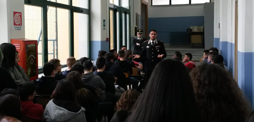 Ceglie M.ca - Carabinieri incontrano studenti